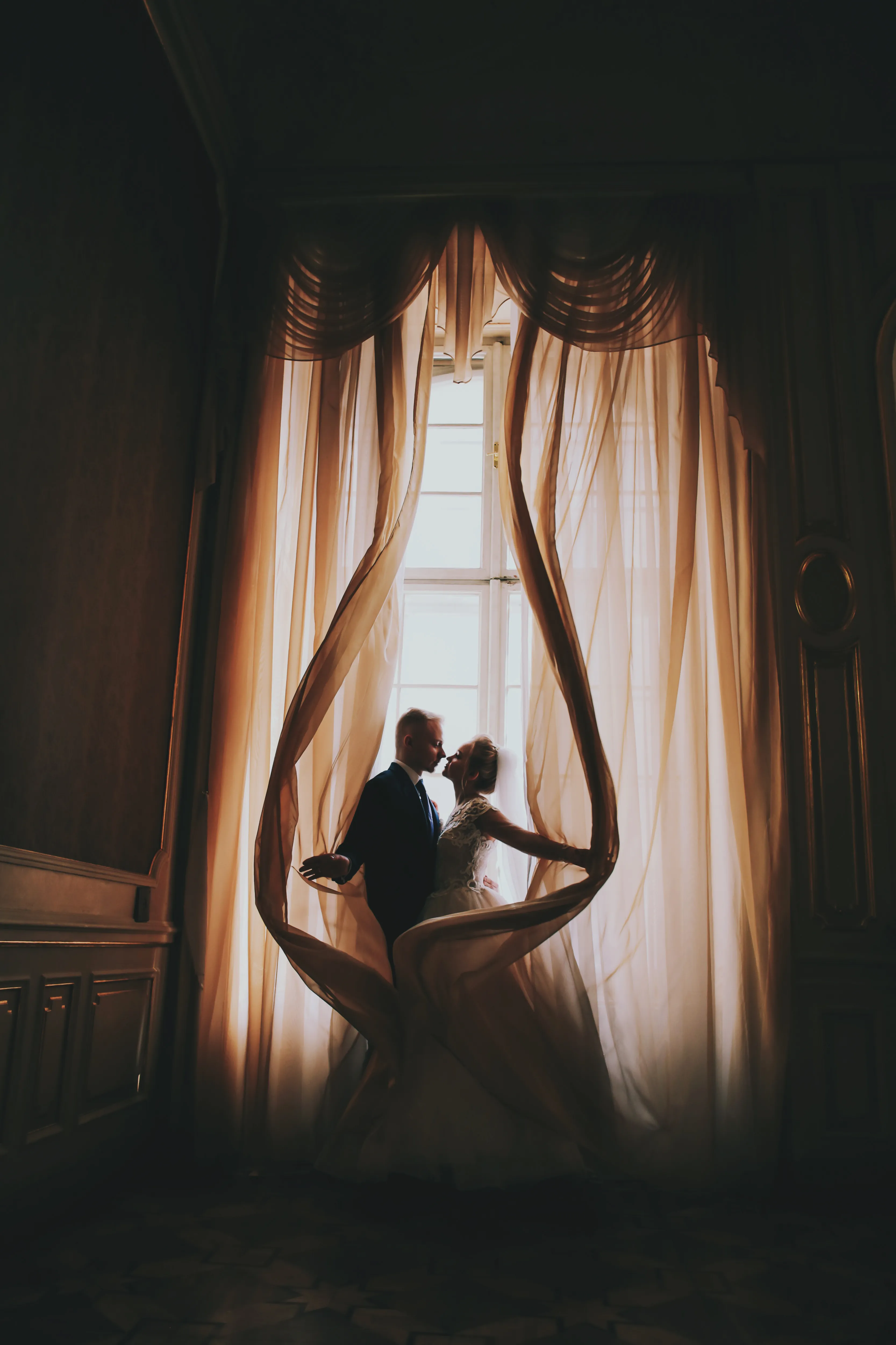 Wedding photography by Yana Skakun